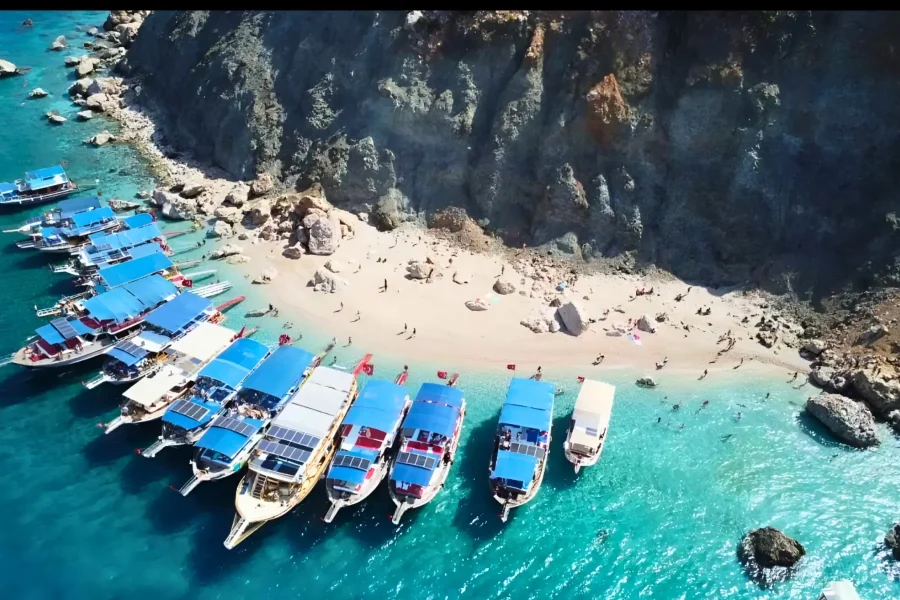 Suluada Maldives Boat Tour